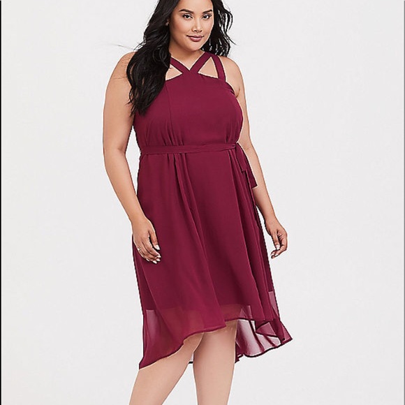 torrid Dresses & Skirts - Nwt Torrid Burgundy Red Chiffon Strappy Dress